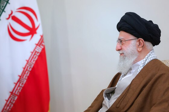 رئیس‌جمهور سوریه با رهبر انقلاب دیدار کرد | حضرت آیت‌الله خامنه‌ای: مقاومت هویت ممتاز سوریه است؛ این ویژگی مهم باید محفوظ بماند