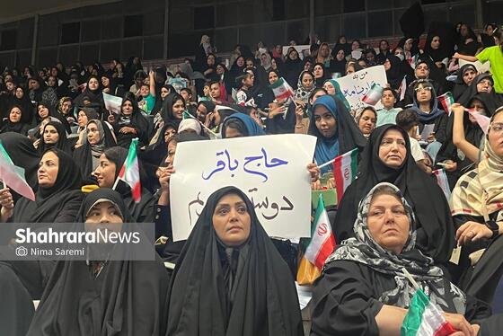 قالیباف در اجتماع هواداران خود در مشهد: کشور تاب اختلاف و دعوا و بهانه جویی ندارد| ما سیاست بلدیم، اما کار‌های خلاف انجام نمی‌دهیم+ فیلم و عکس (۶ تیرماه ۱۴۰۳)