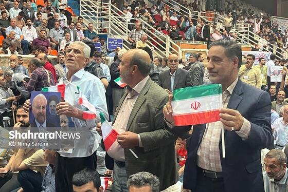 قالیباف در اجتماع هواداران خود در مشهد: کشور تاب اختلاف و دعوا و بهانه جویی ندارد| ما سیاست بلدیم، اما کار‌های خلاف انجام نمی‌دهیم+ فیلم و عکس (۶ تیرماه ۱۴۰۳)