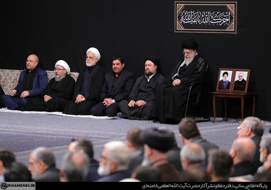 آخرین شب مراسم عزاداری حضرت اباعبدالله الحسین (ع) با حضور رهبر انقلاب +عکس و فیلم