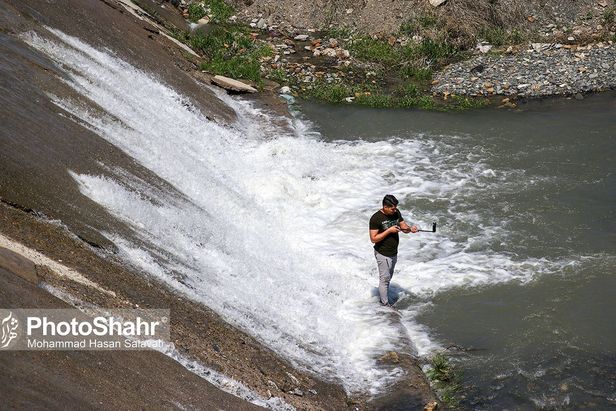 پیک‌نیک با کرونا / بی توجهی شهروندان به فاصله گذاری اجتماعی و هجوم به ییلاقات طرقبه و شاندیز و ارتفاعات جنوبی مشهد
