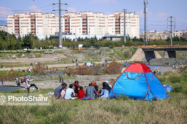 پیک‌نیک با کرونا / بی توجهی شهروندان به فاصله گذاری اجتماعی و هجوم به ییلاقات طرقبه و شاندیز و ارتفاعات جنوبی مشهد