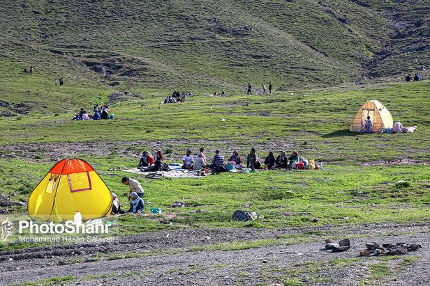 پیک‌نیک با کرونا / بی توجهی شهروندان به فاصله گذاری اجتماعی و هجوم به ییلاقات طرقبه و شاندیز و ارتفاعات جنوبی مشهد