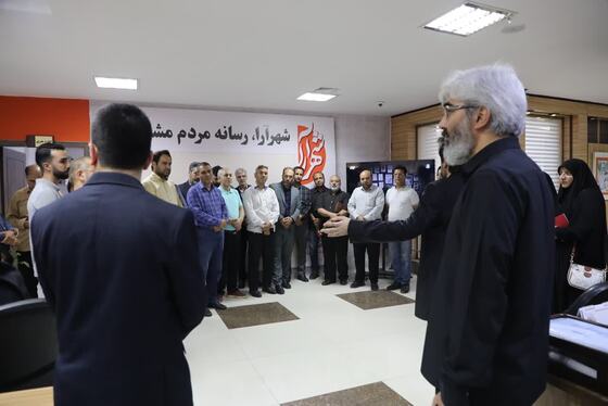 بازدید اعضای شورای اجتماعی محلات شهر مشهد از مؤسسه فرهنگی شهرآرا به مناسبت روز خبرنگار + فیلم و عکس