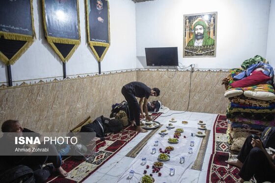 مسیر عاشقی | موکب عشیره آل احمد و آل عیس پذیرای زائران حسینی