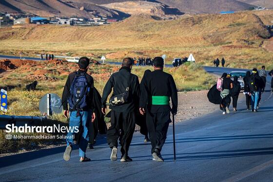 گزارش تصویری | زائران پیاده امام رضا (ع)