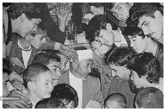 خداداد عزیزی عزادار شد + عکس و فیلم