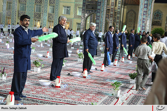 خدمتگزاران طرح اكرام بارگاه امام رضا(ع) 