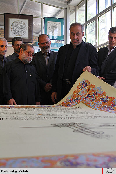 نگارش بزرگترين قرآن جهان در مشهد