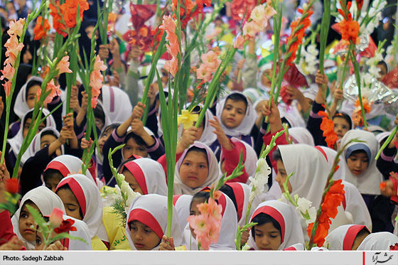 جشن شكوفه ها در حرم رضوي