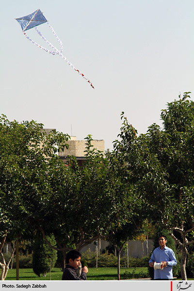 جشنواره پرواز بادبادكها در روز جهاني كودك