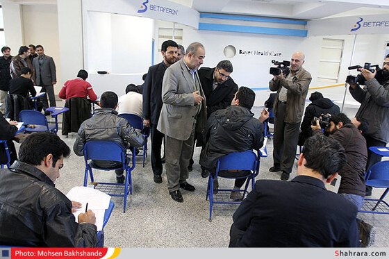بازدید استاندار خراسان رضوی از آزمون استخدامی شهرداری های خراسان