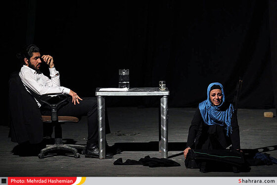نمایش پلی از جنس شیشه‎ به کارگردانی علیرضا اسدی