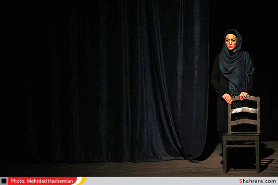 نمایش پلی از جنس شیشه‎ به کارگردانی علیرضا اسدی