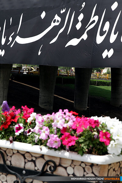 شهر در سوگ شهادت حضرت زهرا (س)