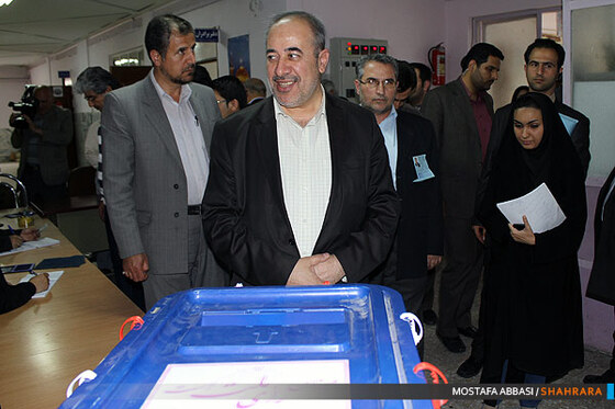 بازدید استاندار خراسان رضوی از شعب اخذ رای