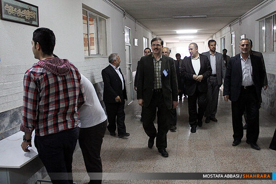 بازدید استاندار خراسان رضوی از شعب اخذ رای