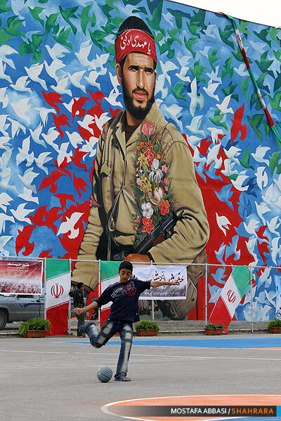 رونمایی ار نقاشی دیواری در اندیشه پرواز