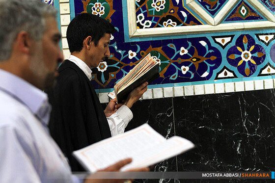 مراسم معنوی اعنکاف در حرم امام رضا(ع)