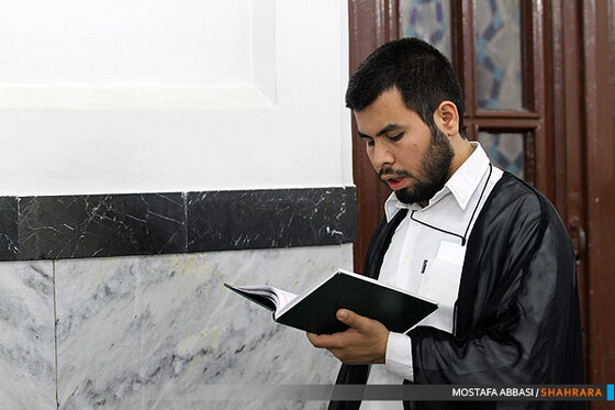 مراسم معنوی اعنکاف در حرم امام رضا(ع)