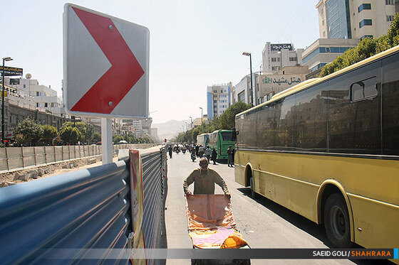 قفل بی‌آر تی بر دروازه های خیابان تهران! 