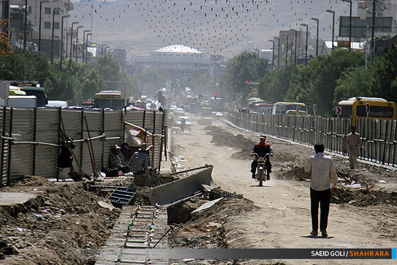 قفل بی‌آر تی بر دروازه های خیابان تهران! 