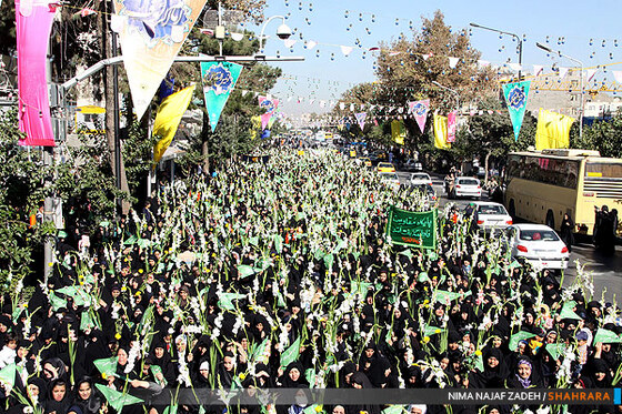 گلباران حرم مطهر رضوی