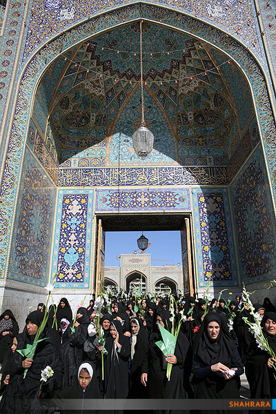 گلباران حرم مطهر رضوی