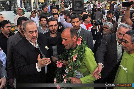 استقبال از دوندگان جاده ولایت