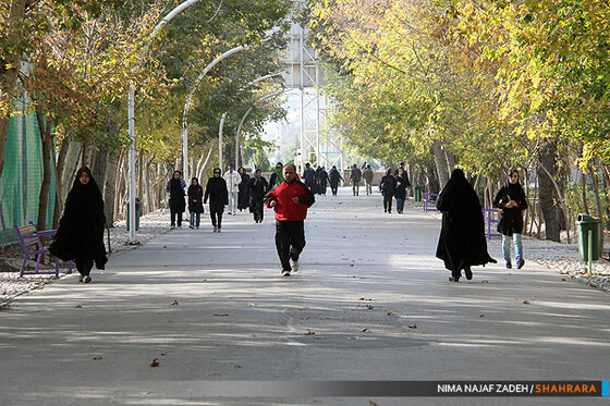ورزش  صبحگاهی در پارک ملت