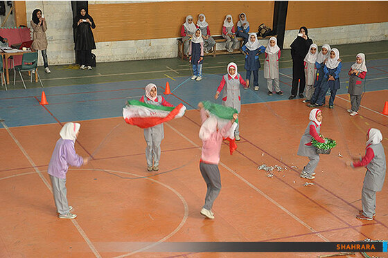 نمایشی  با طناب