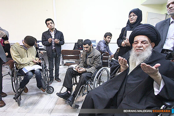 بازدیدآیت الله زنجانی از مرکز توان یابان 