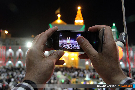 حرم رضوی در شب مبعث