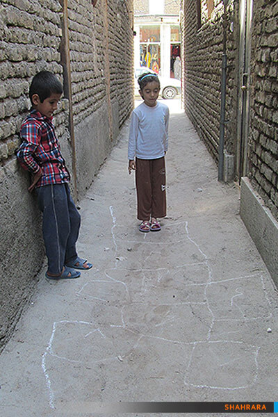 کودکان منطقه ما اوقات فراغت بهتری هم می توانند داشته باشند