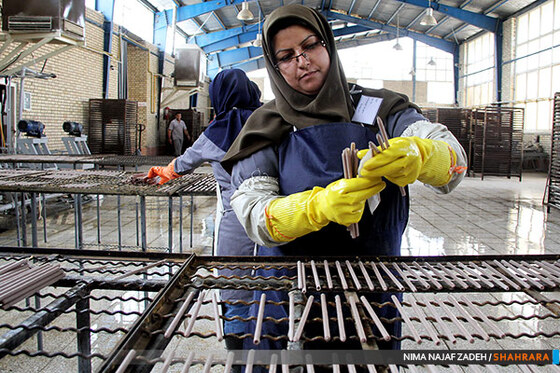 کارخانه تولید مداد