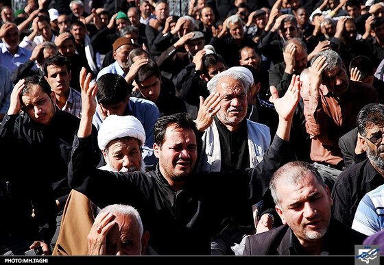 تشرف عزادارن مکتب جعفری به حرم منور رضوی 