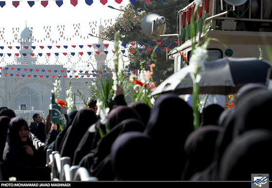 گلباران حرم امام رضا(ع)