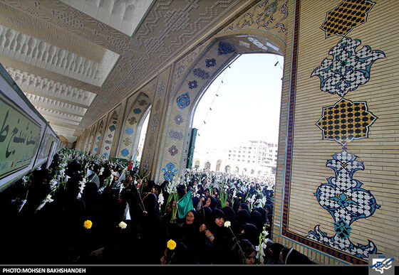 گلباران حرم امام رضا(ع)