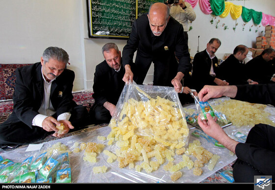 بسته بندی نبات توسط خادمان رضوی