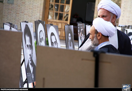 نمایشگاه عکس علمای معاصر در مدرسه نواب