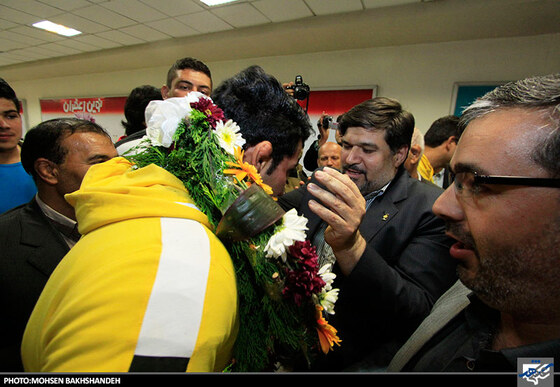 استقبال قهرمان کشتی پهلوانی جهان
