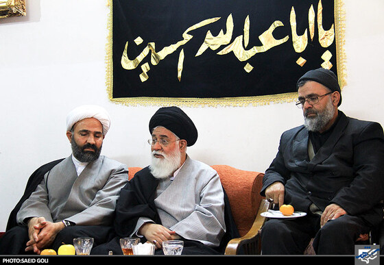 دیدار امام جمعه مشهد با خانواده شهدا