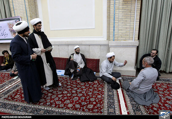 مراسم عمامه گذاری طلاب مدرسه نواب