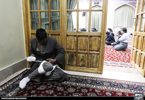 مراسم عمامه گذاری طلاب مدرسه نواب