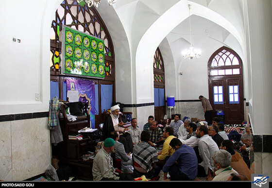 مراسم معنوی اعتکاف در حرم مطهر