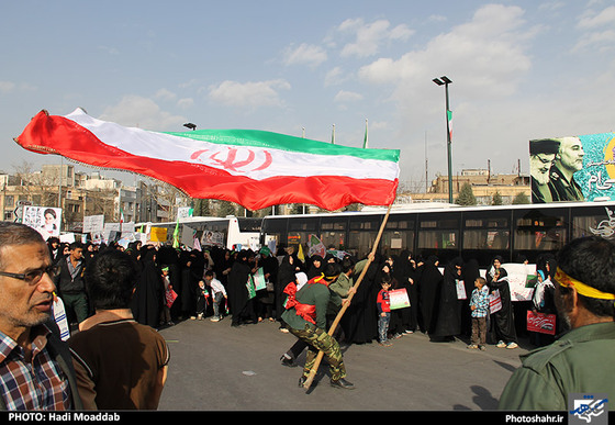 راهپیمایی یوم الله 22 بهمن در مشهد مقدس - 2