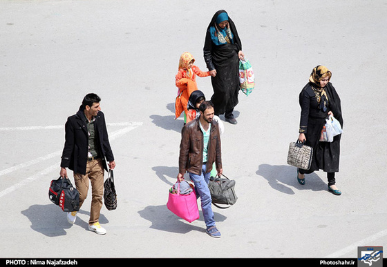 گزارش تصویری : موج بازگشت سفرهای نوروزی از مشهد | عکس : نیما نجف زاده 