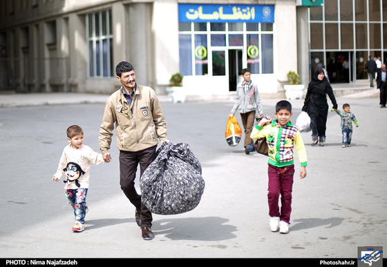 گزارش تصویری : موج بازگشت سفرهای نوروزی از مشهد | عکس : نیما نجف زاده 