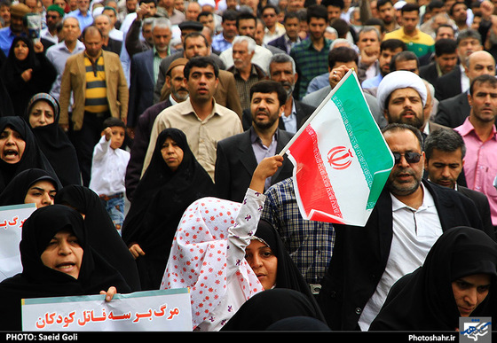 گزارش تصویری | راهپیمایی اعلام همبستگی ملت ایران با مردم مظلوم یمن در مشهد | عکس : سعید گلی 