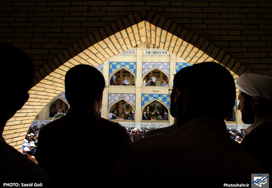 گزارش تصویری | تجمع علما و طلاب حوزه های علمیه مشهد در اعتراض به حکم اعدام شیخ نمر | عکاس : سعید گلی